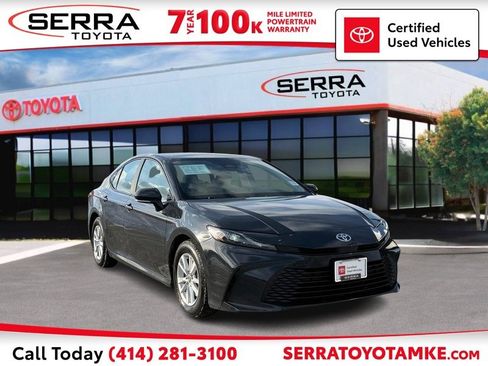 Used 2025 Toyota Camry LE image 1