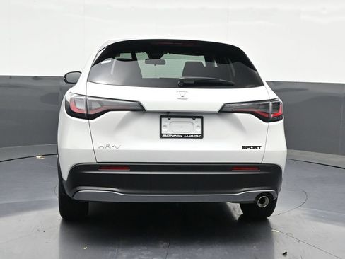 Used 2025 Honda HR-V Sport image 4