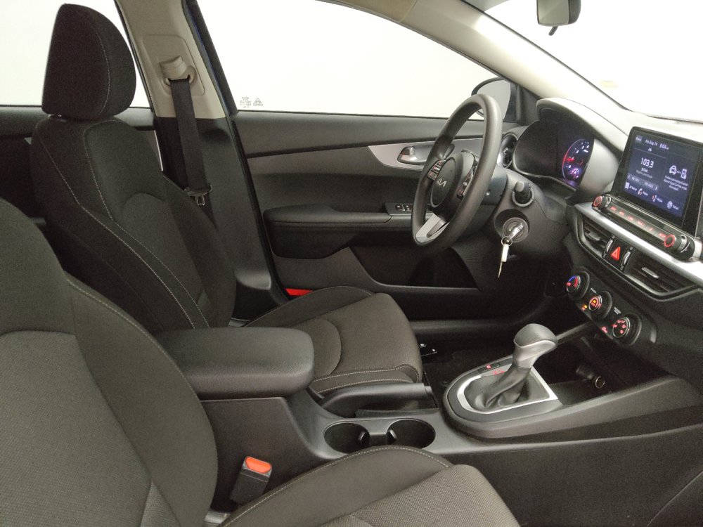 Used 2022 Kia Forte LXS FWD image 21