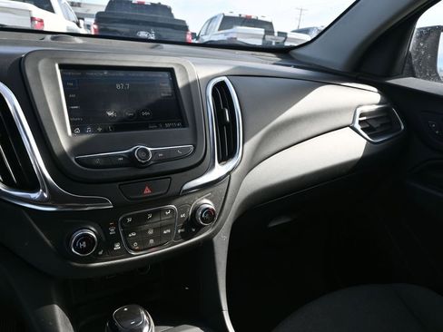 Used 2021 Chevrolet Equinox LT image 18