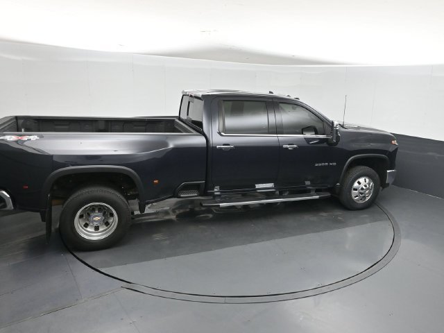 Used 2024 Chevrolet Silverado 3500 LTZ w/ LTZ Plus Package AWD/4WD image 31
