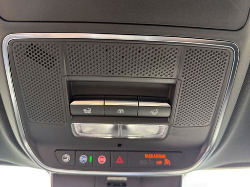 Used 2026 GMC Acadia Denali w/ Super Cruise Package image 17