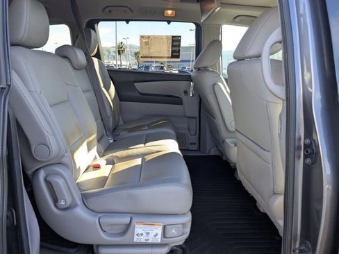 Used 2015 Honda Odyssey Touring Elite image 23