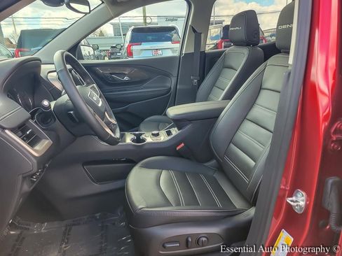 Used 2024 GMC Terrain Denali w/ Denali Premium Package AWD/4WD image 10