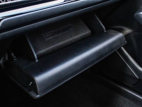 Used 2025 Honda Civic Sport image 18