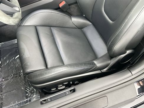 Used 2022 Porsche 911 50th Anniversary Edition image 18