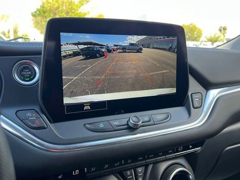 Used 2025 Chevrolet Blazer LT image 25