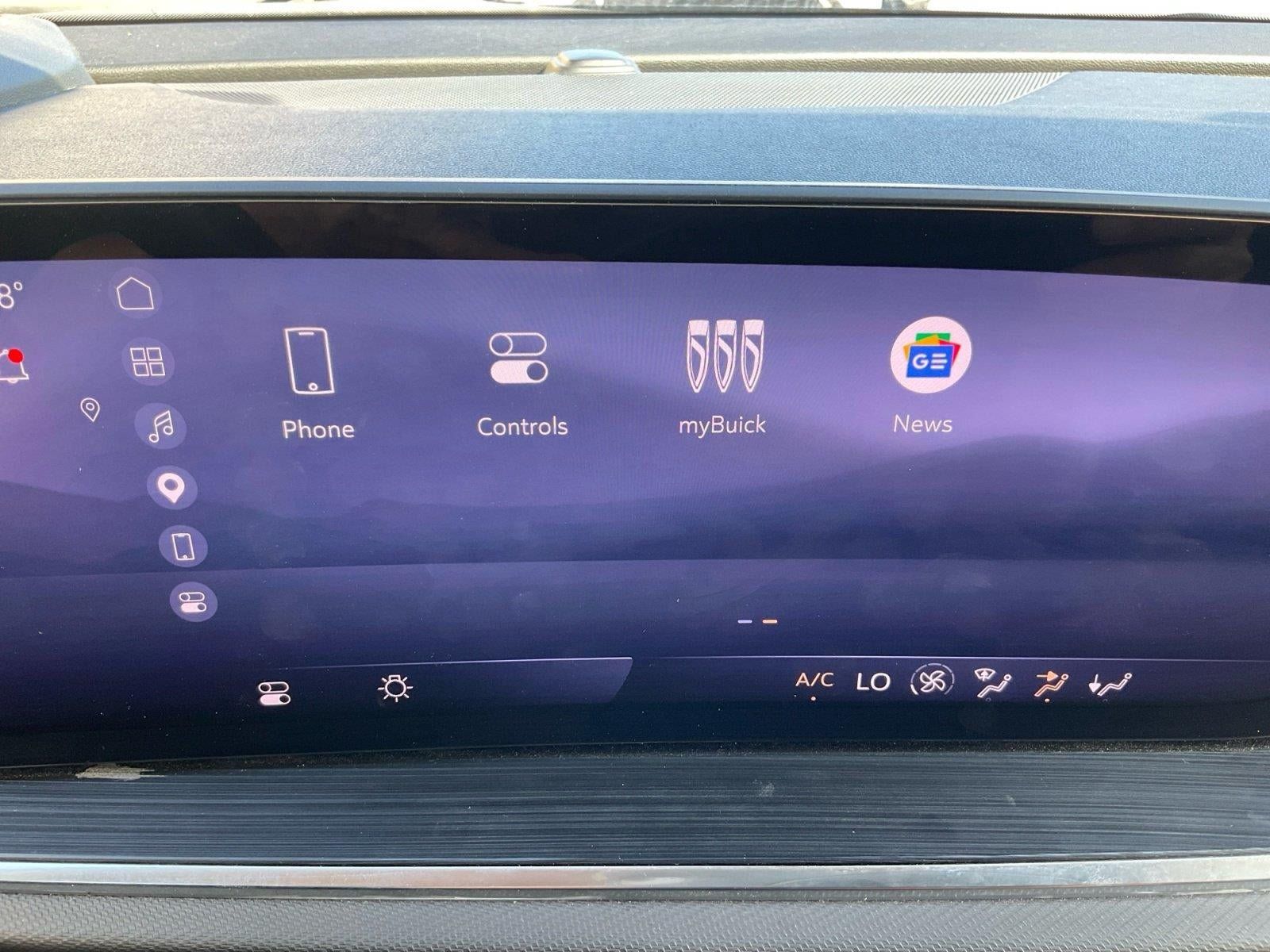 Certified 2024 Buick Envision Preferred AWD/4WD image 17