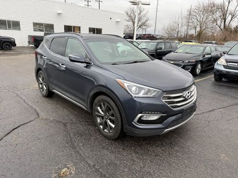 Used 2017 Hyundai Santa Fe Sport image 4