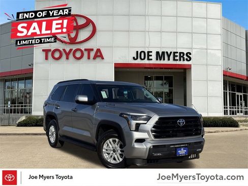 Used 2024 Toyota Sequoia SR5 image 2