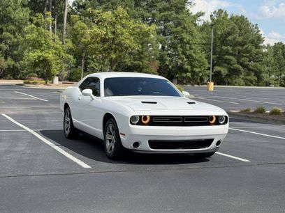 Used 2019 Dodge Challenger SXT
