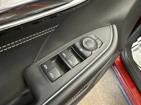Used 2022 Buick Envision Preferred AWD/4WD image 22