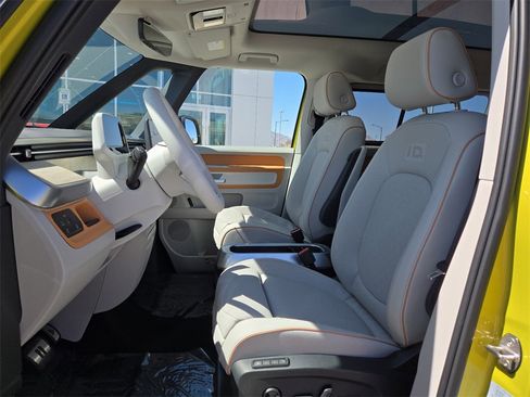 New 2025 Volkswagen ID. Buzz 1st Edition image 19
