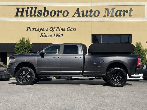 Used 2021 RAM 3500 Big Horn w/ Level 2 Equipment Group AWD/4WD image 3