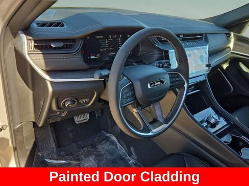 New 2026 Jeep Grand Cherokee Limited AWD/4WD image 11