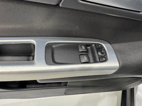 Used 2011 Volvo C30 T5 w/ Preferred Pkg image 22