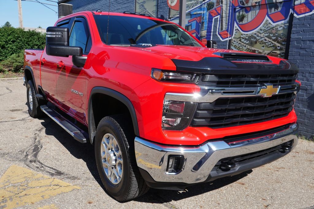 Used 2024 Chevrolet Silverado 2500 LT w/ Convenience Package AWD/4WD image 35