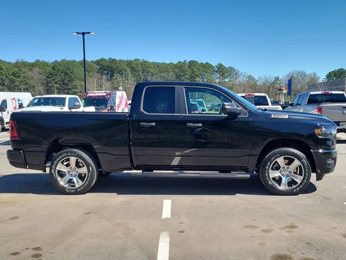 New 2026 RAM 1500 Express image 2