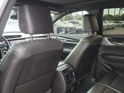 Used 2023 Cadillac XT5 Premium Luxury FWD image 11