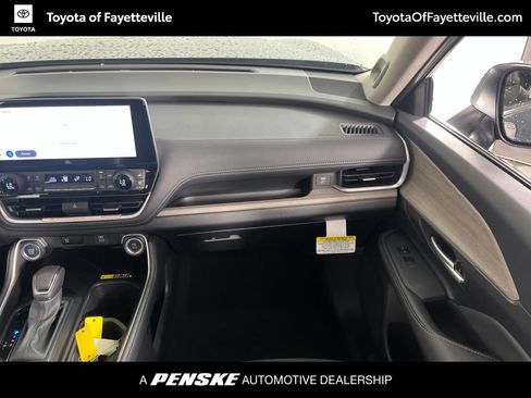 Used 2026 Toyota Grand Highlander FWD image 21