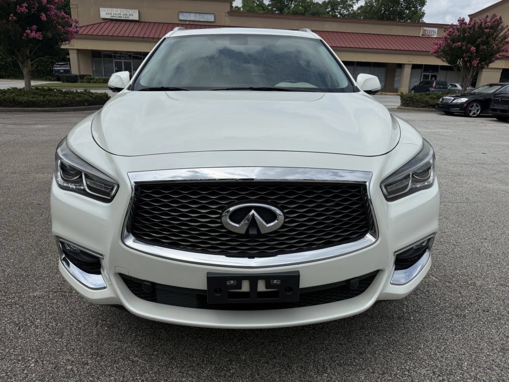 Used 2017 INFINITI QX60 Luxe w/ Premium Plus Package AWD/4WD image 4
