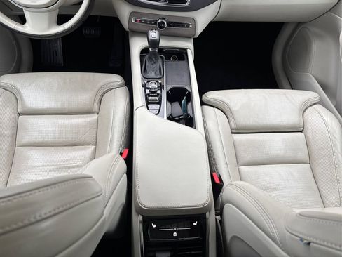 Used 2021 Volvo XC90 T6 Inscription w/ Climate Package image 21
