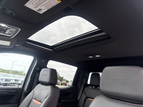 Certified 2024 GMC Sierra 1500 AT4 w/ Technology Package AWD/4WD image 30