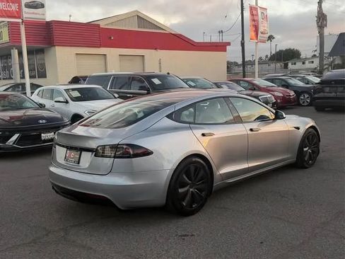 Used 2025 Tesla Model S AWD/4WD image 4