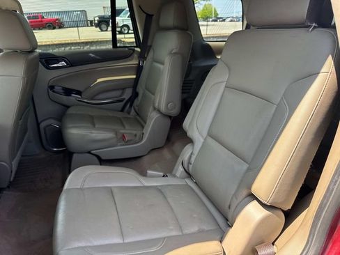 Used 2019 GMC Yukon SLT w/ Open Road Package AWD/4WD image 17
