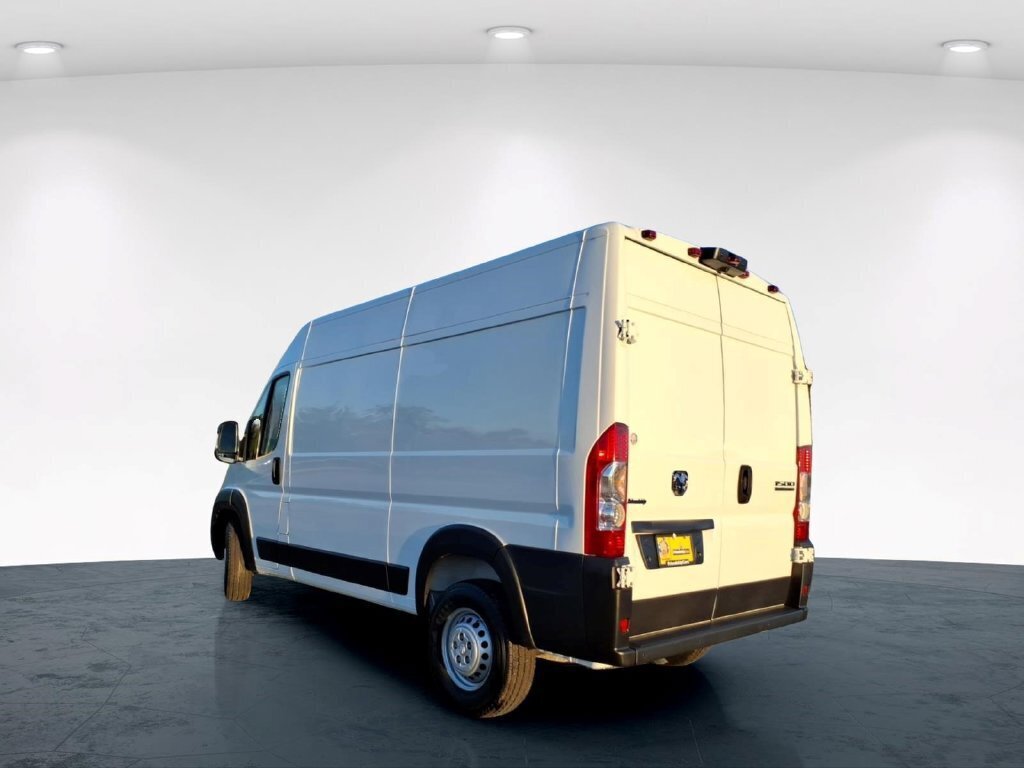 Used 2025 RAM ProMaster 1500 w/ Convenience Group FWD image 11