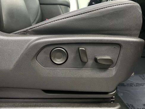 Used 2025 Chevrolet Tahoe LT image 24