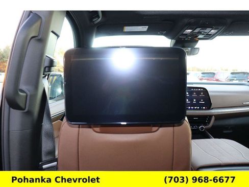 New 2026 Chevrolet Suburban High Country image 24