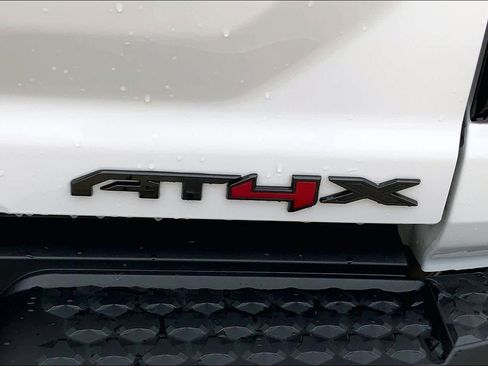 Certified 2024 GMC Canyon AT4X AWD/4WD image 10