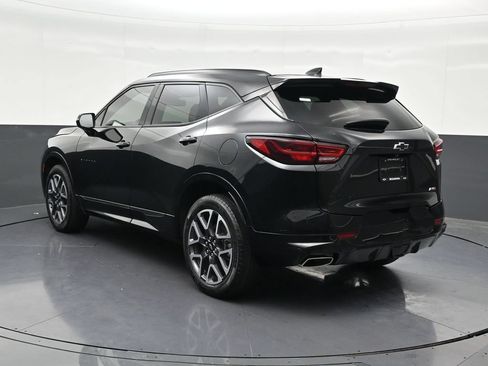 Used 2023 Chevrolet Blazer RS w/ Enhanced Convenience Package FWD image 3