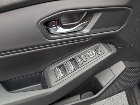 Certified 2025 Honda Accord SE image 18