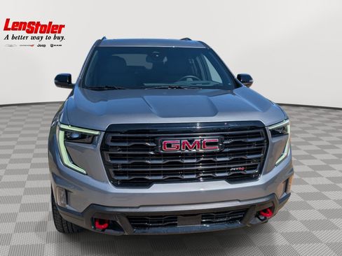 Used 2025 GMC Acadia AT4 AWD/4WD image 8