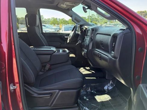 Used 2022 Chevrolet Silverado 1500 Custom Trail Boss w/ Safety Confidence Package AWD/4WD image 9