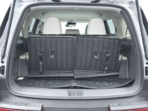 Used 2026 Hyundai Santa Fe SEL FWD image 15