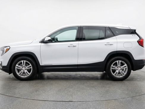 Used 2024 GMC Terrain SLE FWD image 5