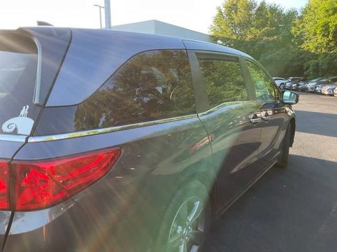 Used 2023 Honda Odyssey EX image 5