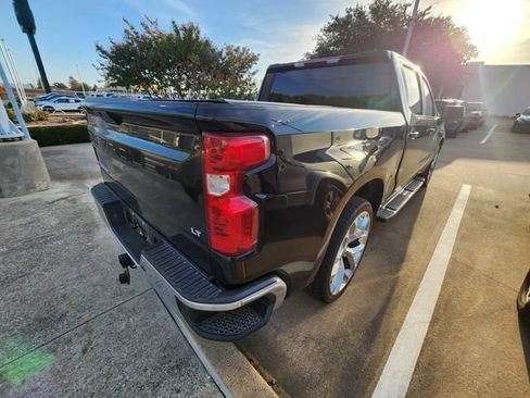 Used 2021 Chevrolet Silverado 1500 LT RWD image 4