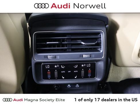 Used 2023 Audi Q7 3.0T Prestige AWD/4WD image 28
