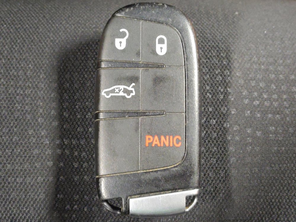 Used 2016 Chrysler 200 Limited FWD image 32