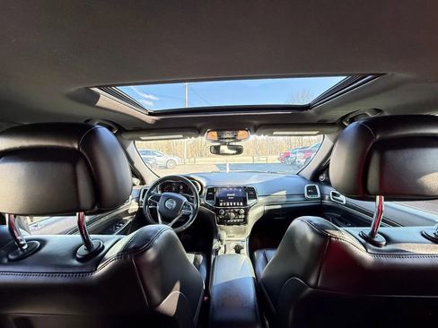 Used 2020 Jeep Grand Cherokee Limited image 11