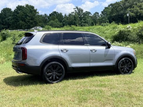 Used 2022 Kia Telluride S FWD image 5