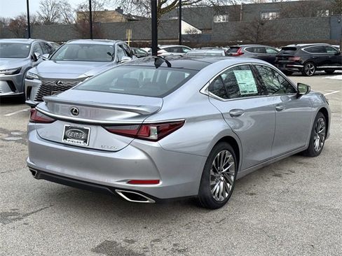 New 2025 Lexus ES 350 Ultra Luxury image 5