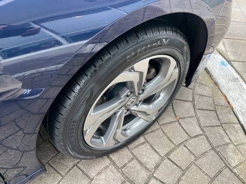 Used 2019 Honda Accord EX-L image 30