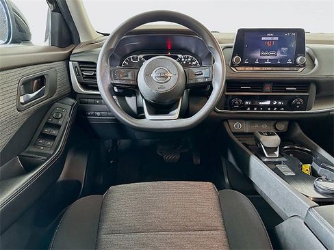 Used 2023 Nissan Rogue SV image 21