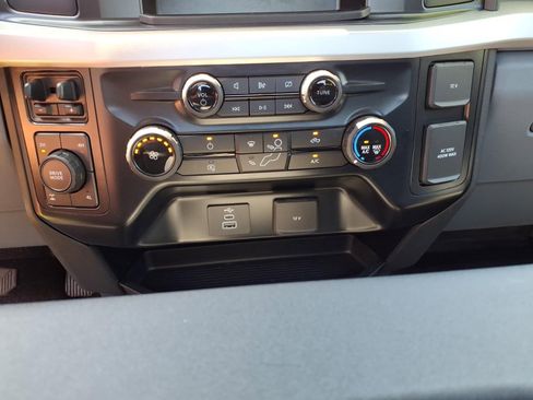 Used 2024 Ford F250 XL w/ FX4 Off-Road Package AWD/4WD image 29