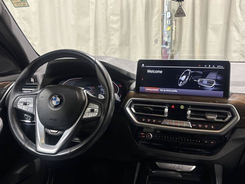 Used 2023 BMW X3 xDrive30i w/ Premium Package w/ZPA AWD/4WD image 3
